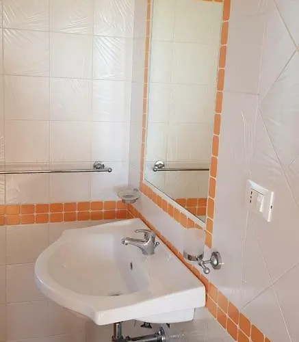 Marasusa Floreal 公寓 帕尔盖利亚