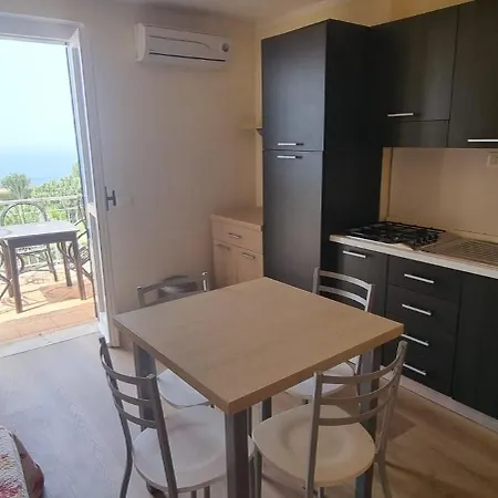 Marasusa Floreal Apartment