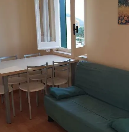 Marasusa Floreal Apartment Parghelia