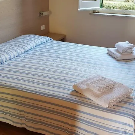 Lejlighed Marasusa Floreal Parghelia