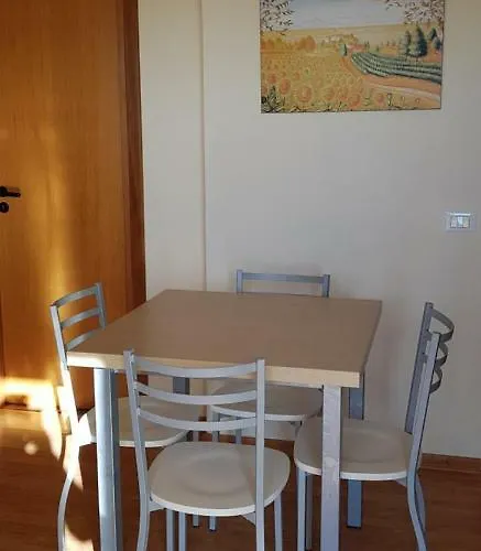 Marasusa Floreal Apartamento Parghelia